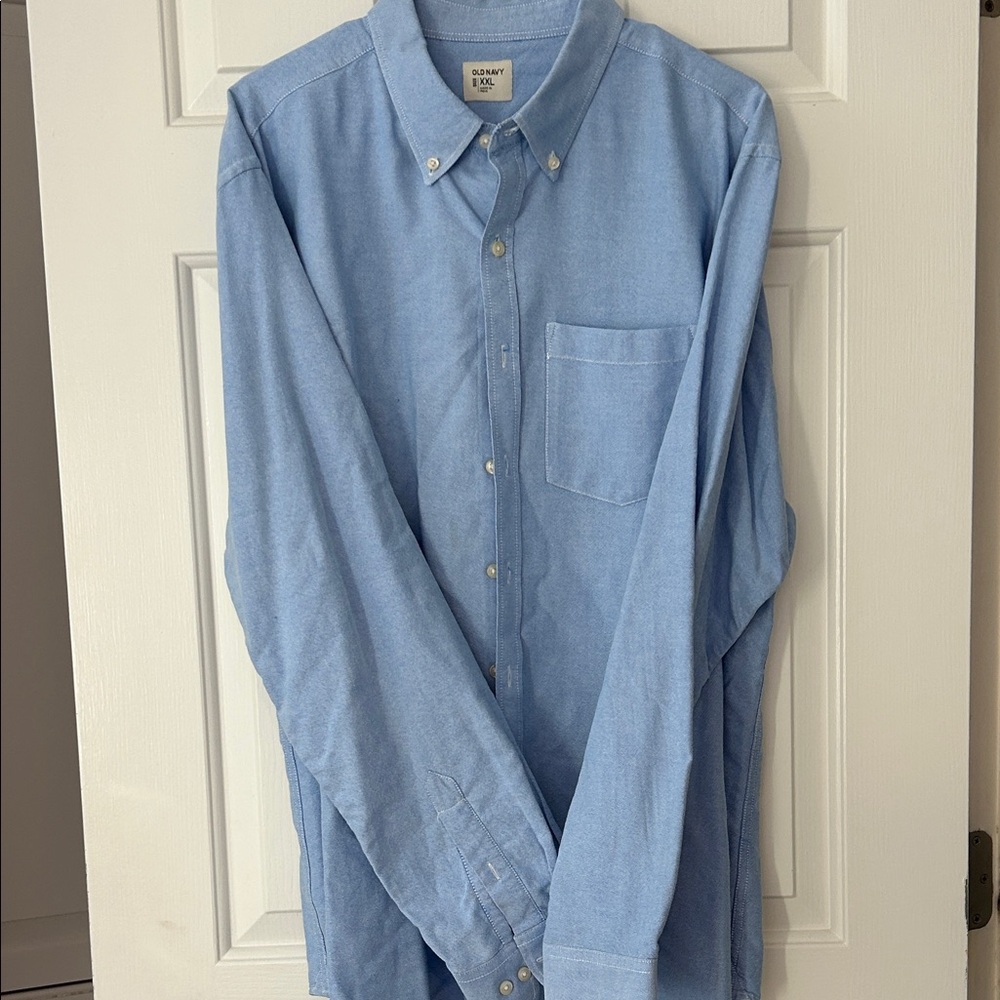 Old Navy Men's Light Blue Casual Button-Down Shirt